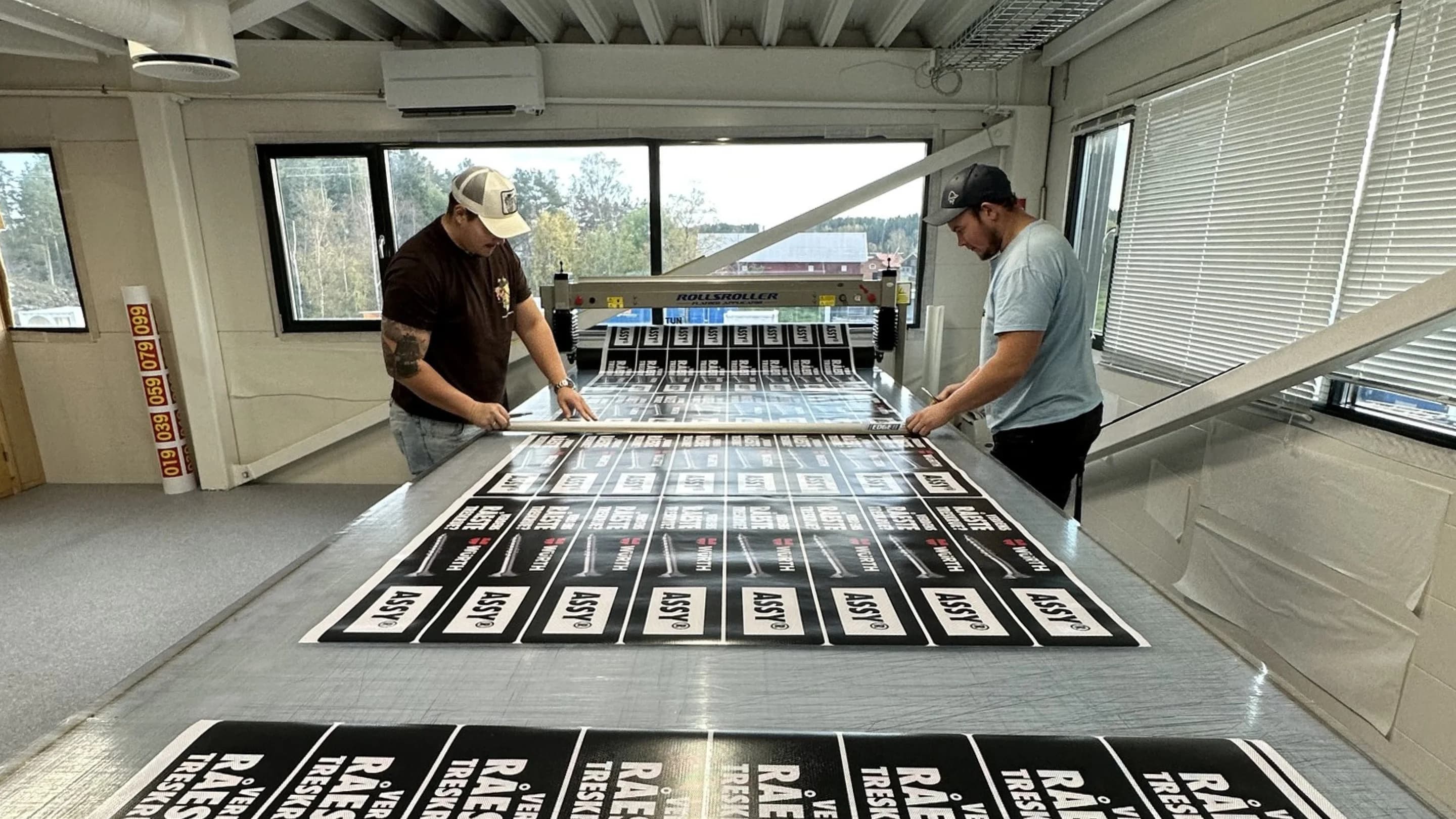 Skiltmakeren tilbyr profesjonell service og rask levering